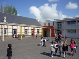 Cours d'école primaire Saint-Jean 2