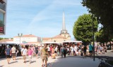 Grand marché Place Jean Yole